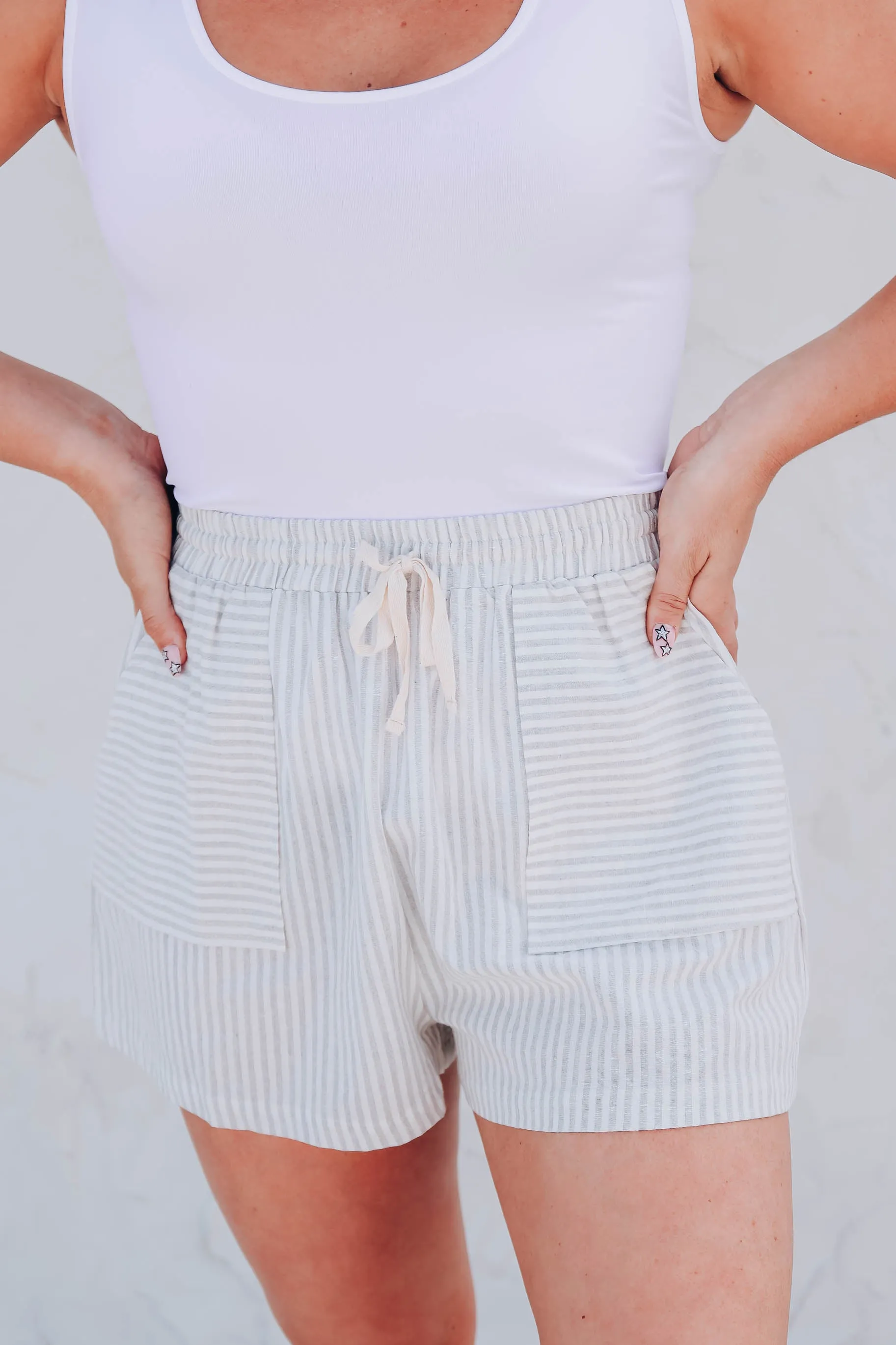 La Mesa Pocketed Linen Shorts - Grey